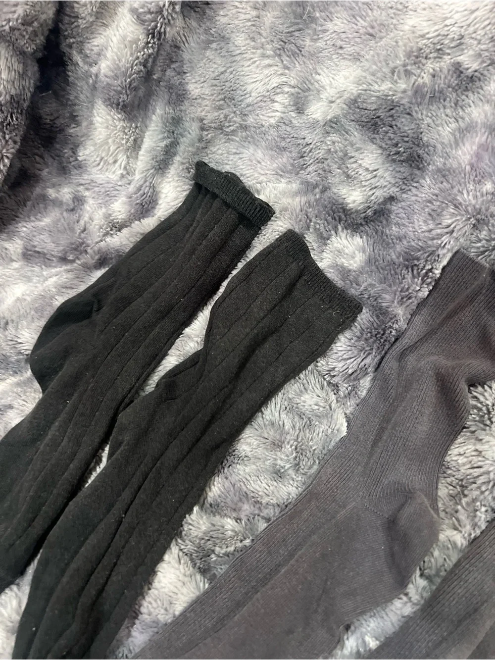 Petite women’s Ribbed Crew Socks - Black & White